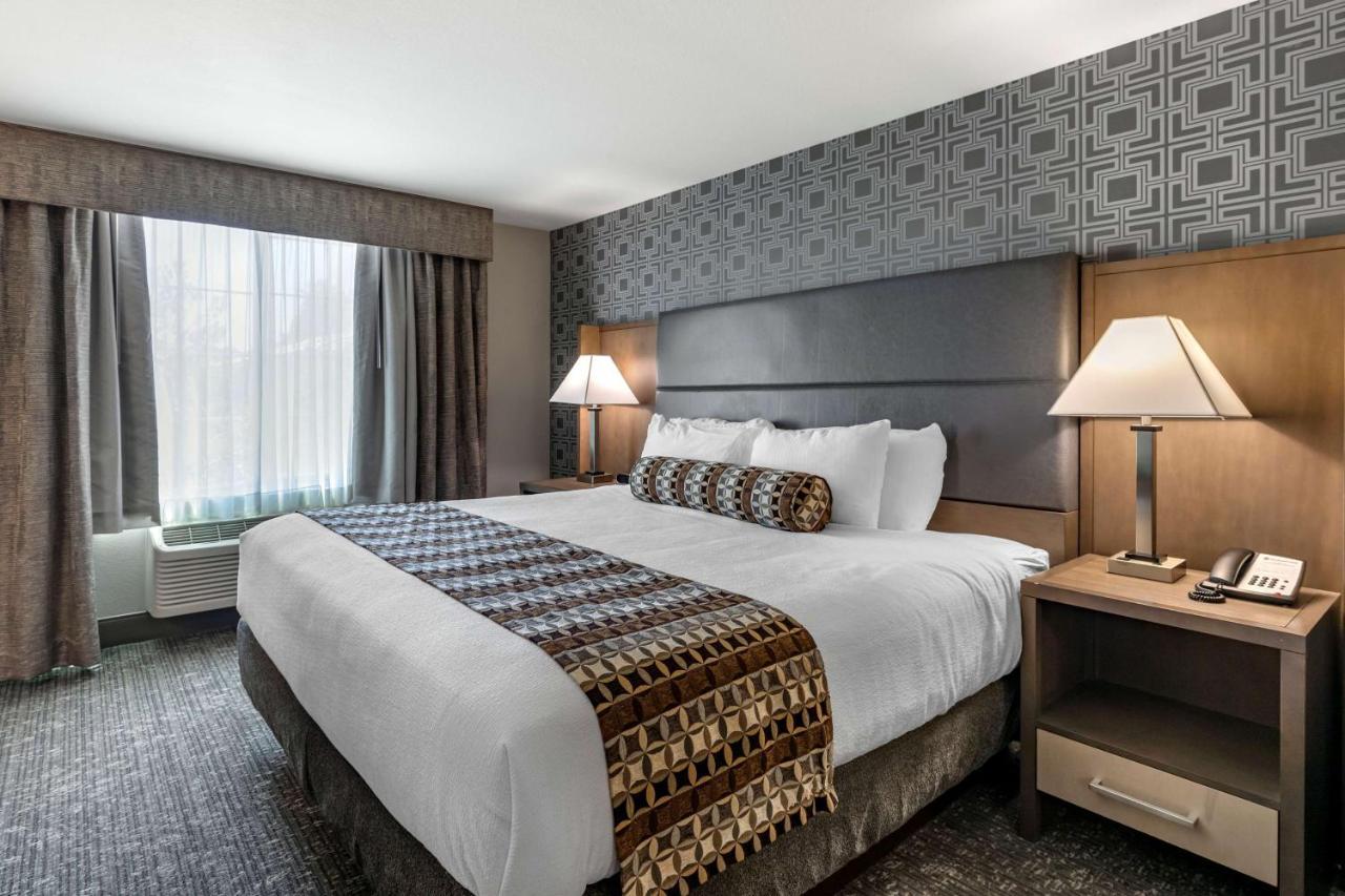 Best Western Plus Las Vegas West Exterior photo