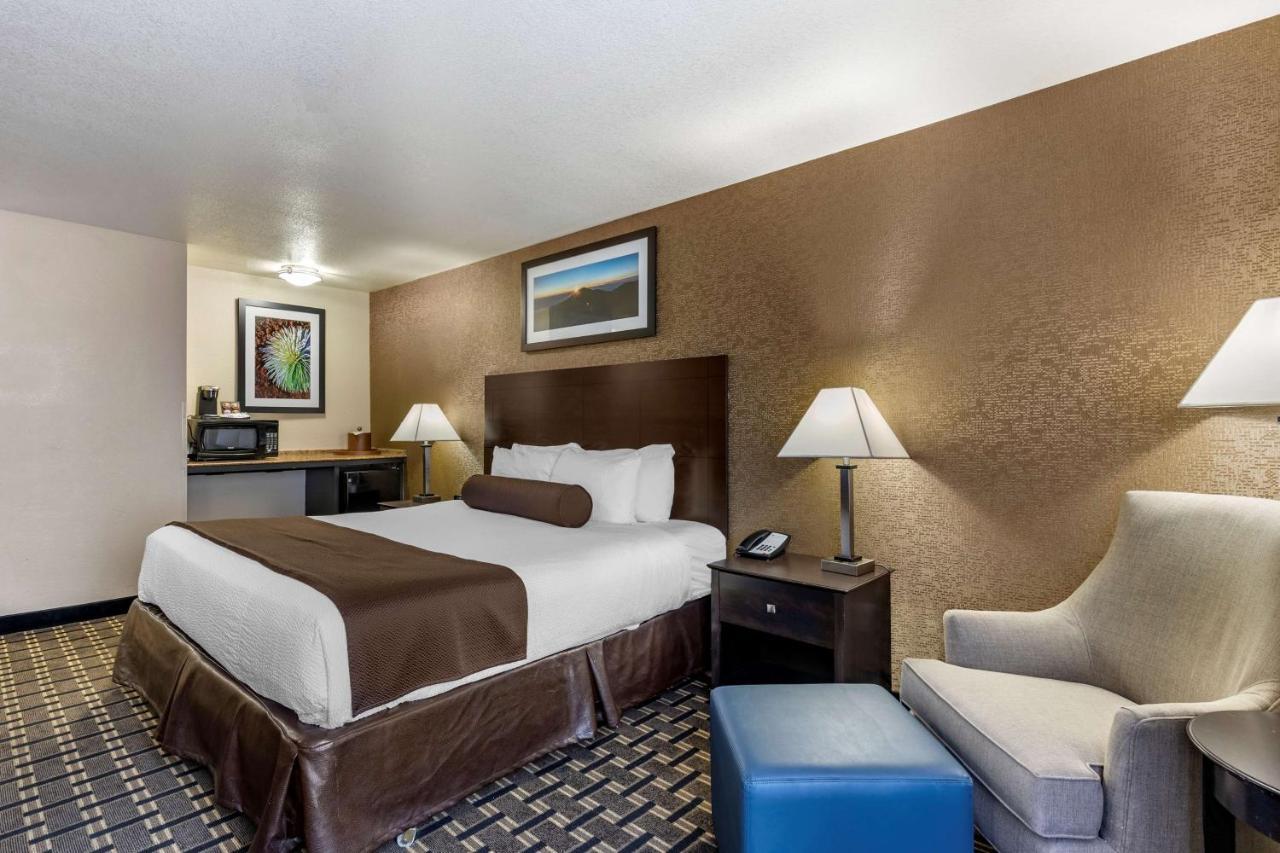 Best Western Plus Las Vegas West Exterior photo