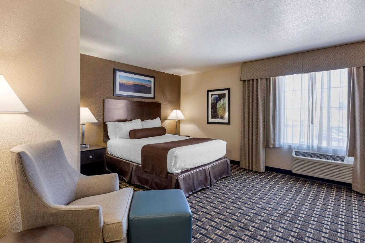 Best Western Plus Las Vegas West Exterior photo