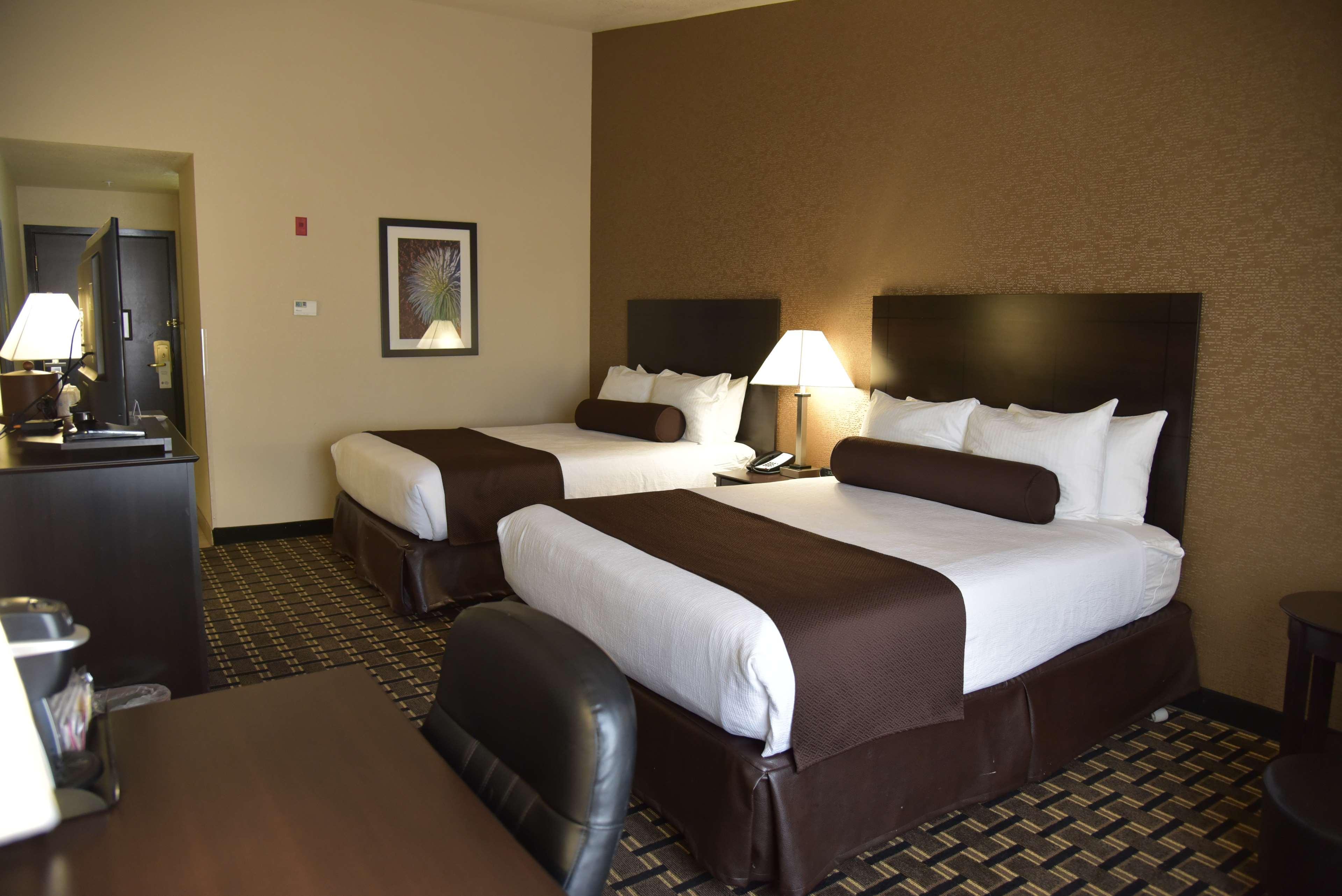Best Western Plus Las Vegas West Exterior photo