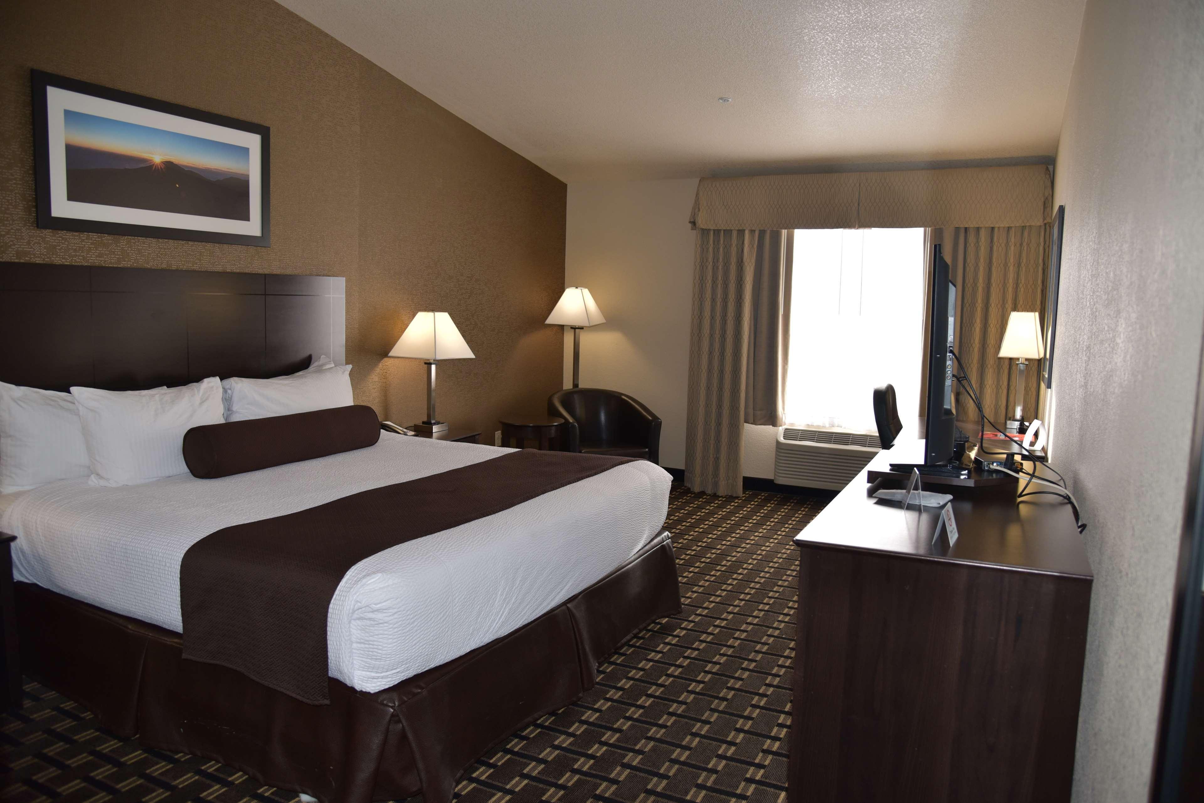 Best Western Plus Las Vegas West Exterior photo